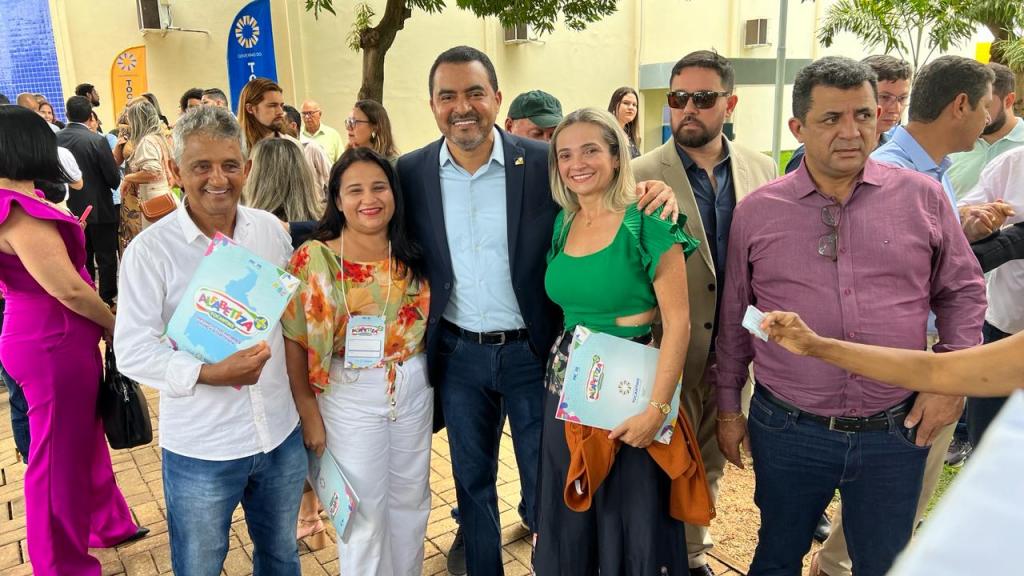 Prefeito Jesus Evaristo participa do lançamento do Compromisso Tocantinense Criança Alfabetizada 
