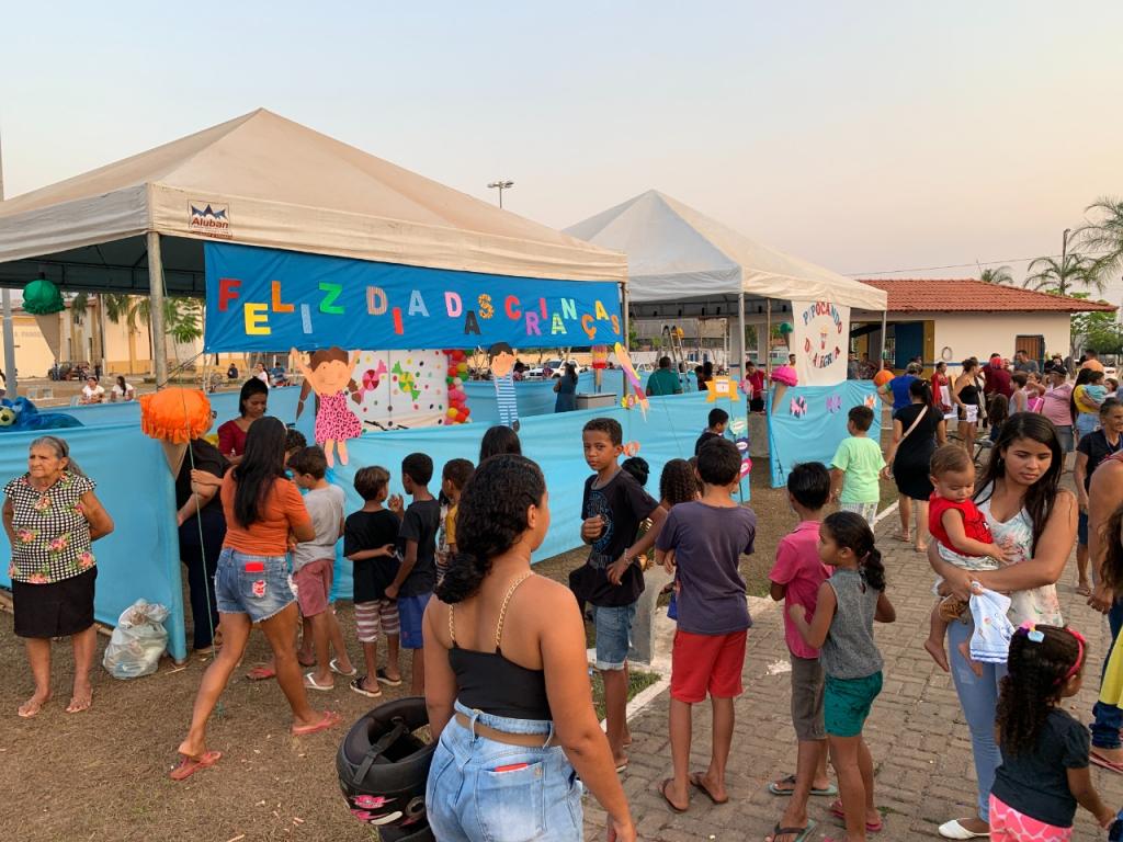 Festas em praça pública e nas escolas marcam o Dia das Crianças em Nova Olinda